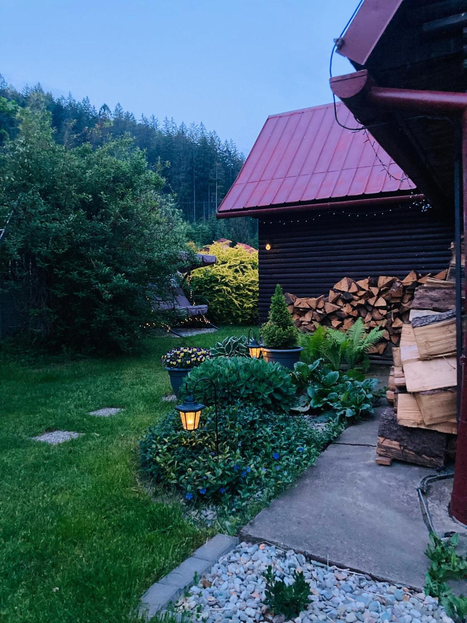 Utulna Chaloupka Na Valassku Valasska Bystrice Luaran gambar